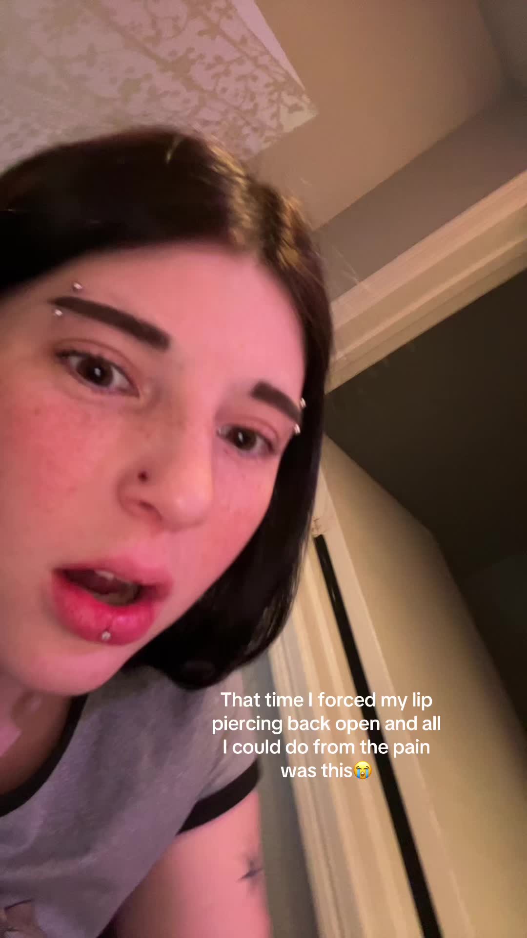 @️G