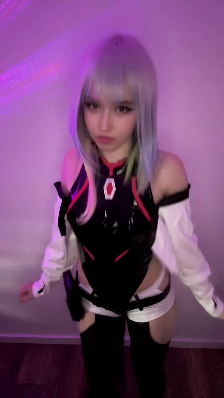 @twitch.tv/ang3lmeow