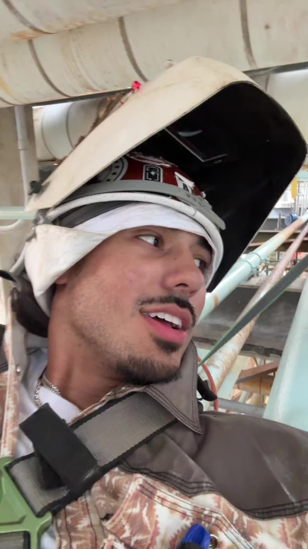 @๐๐๐ฅ๐ฅ๐๐๐จ ๐๐ ๐ก๐๐ซโ
