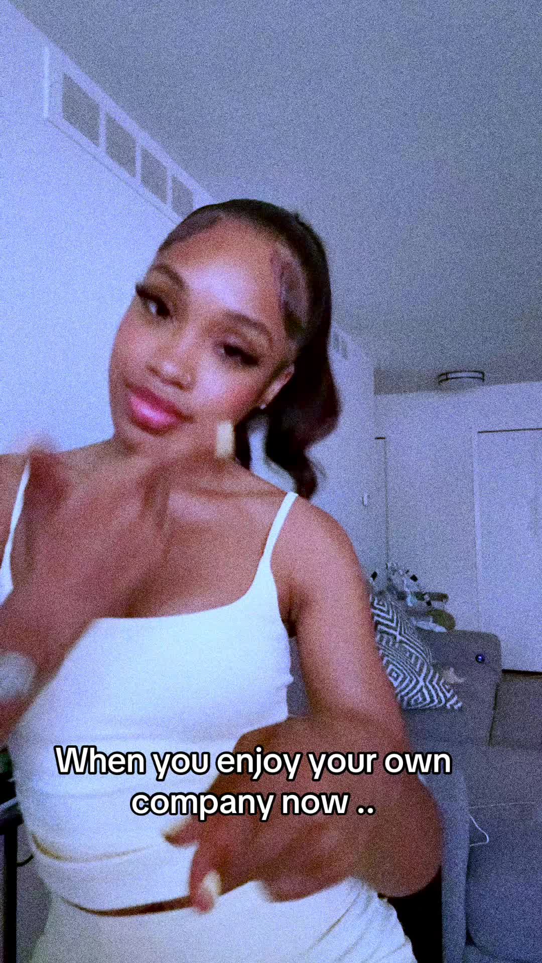 @Icedbyniya._