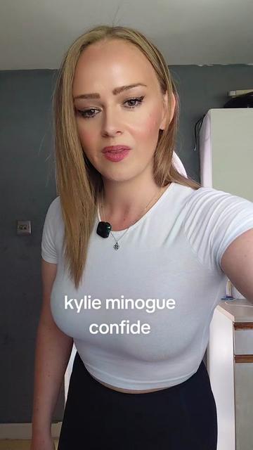 @Emily_Yorkie05