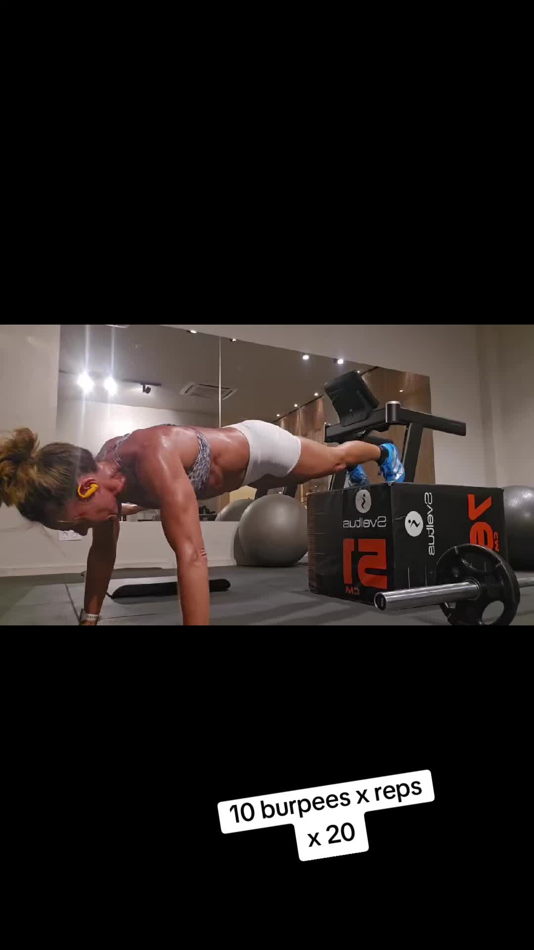 @Instagram:gymgirlmaz