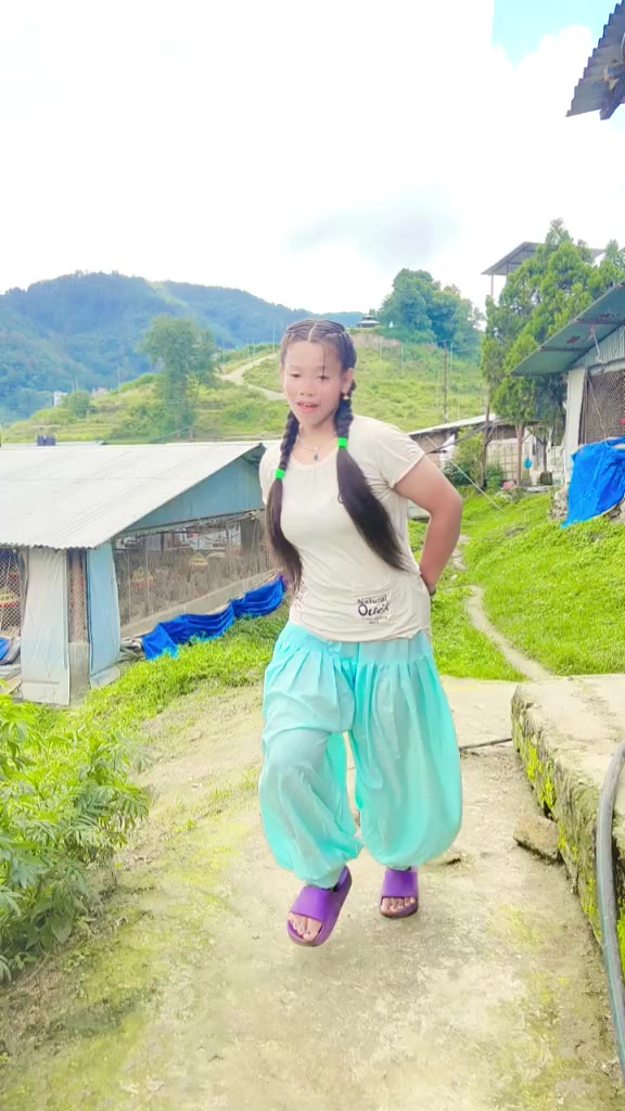 @☦️सोफिया चेपाङ्ग🇳🇵