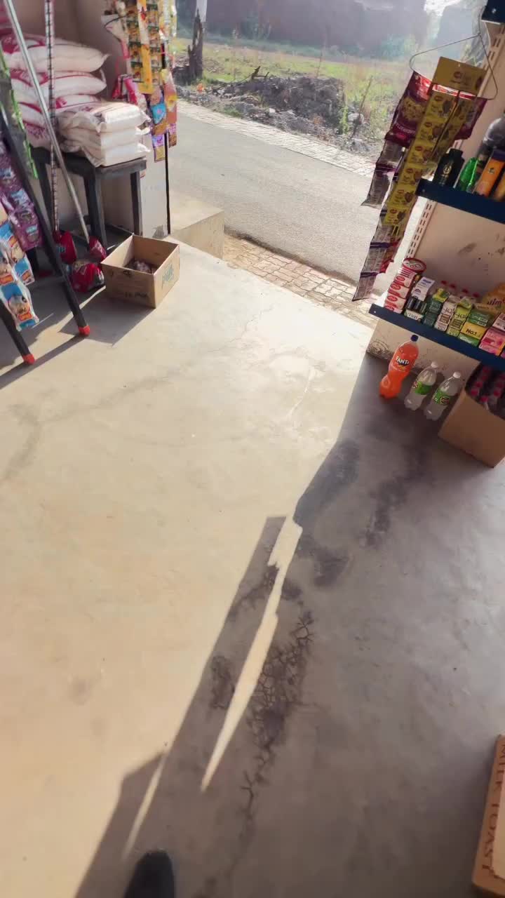 @Yeh Kali Kali ankhe 👀