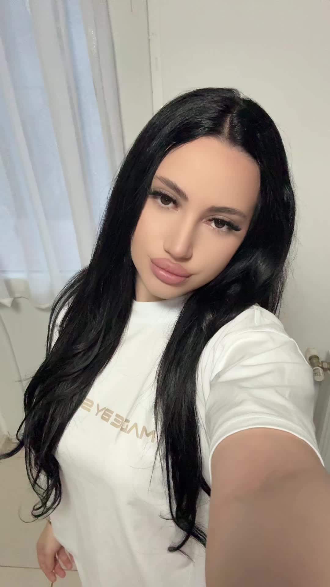 @𝓓𝓸𝓭𝓮 𝓥𝓲𝓿𝓲𝓮𝓷𝓷✨