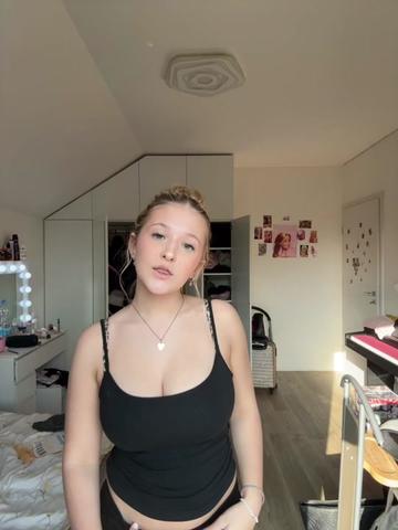 @_e1iii._