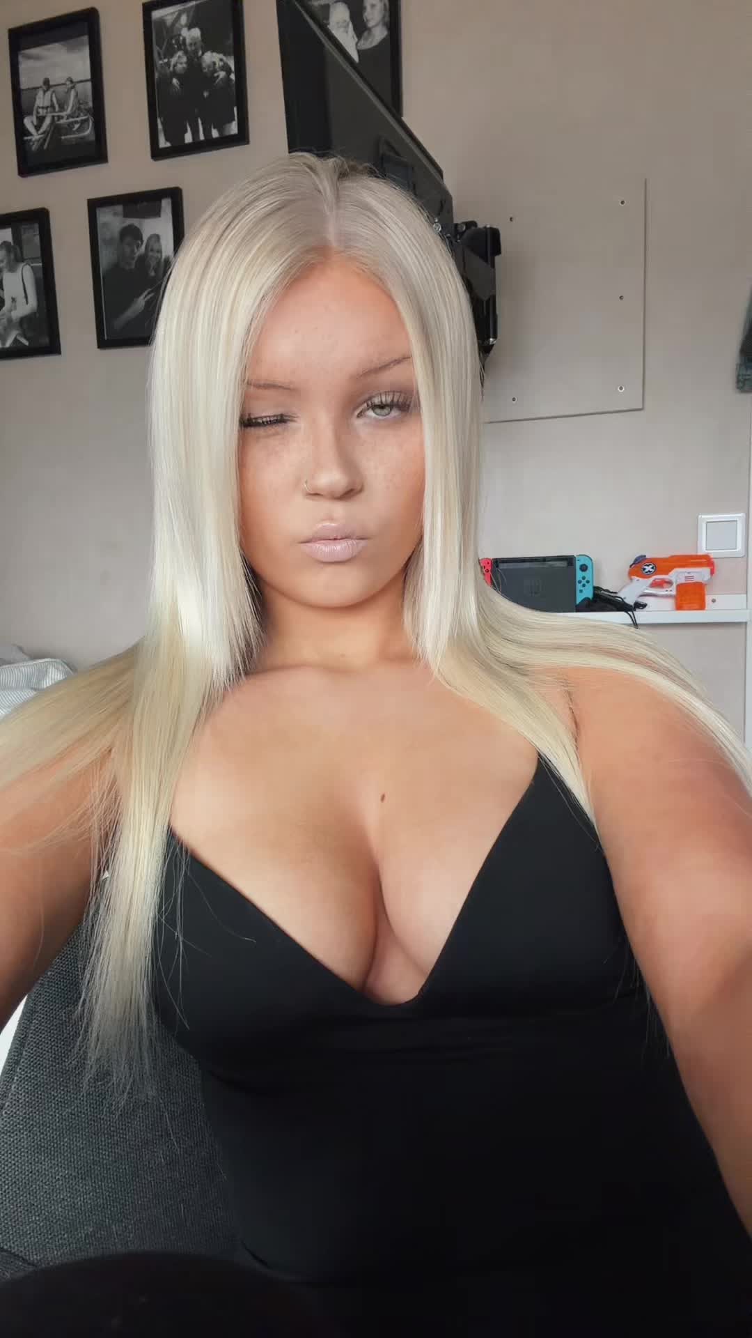 @AL