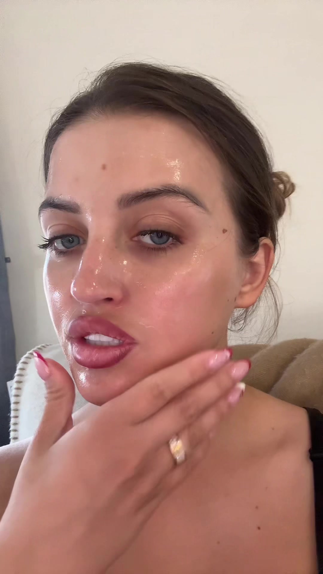 @Kathleenxrooney on insta 🧡🍒