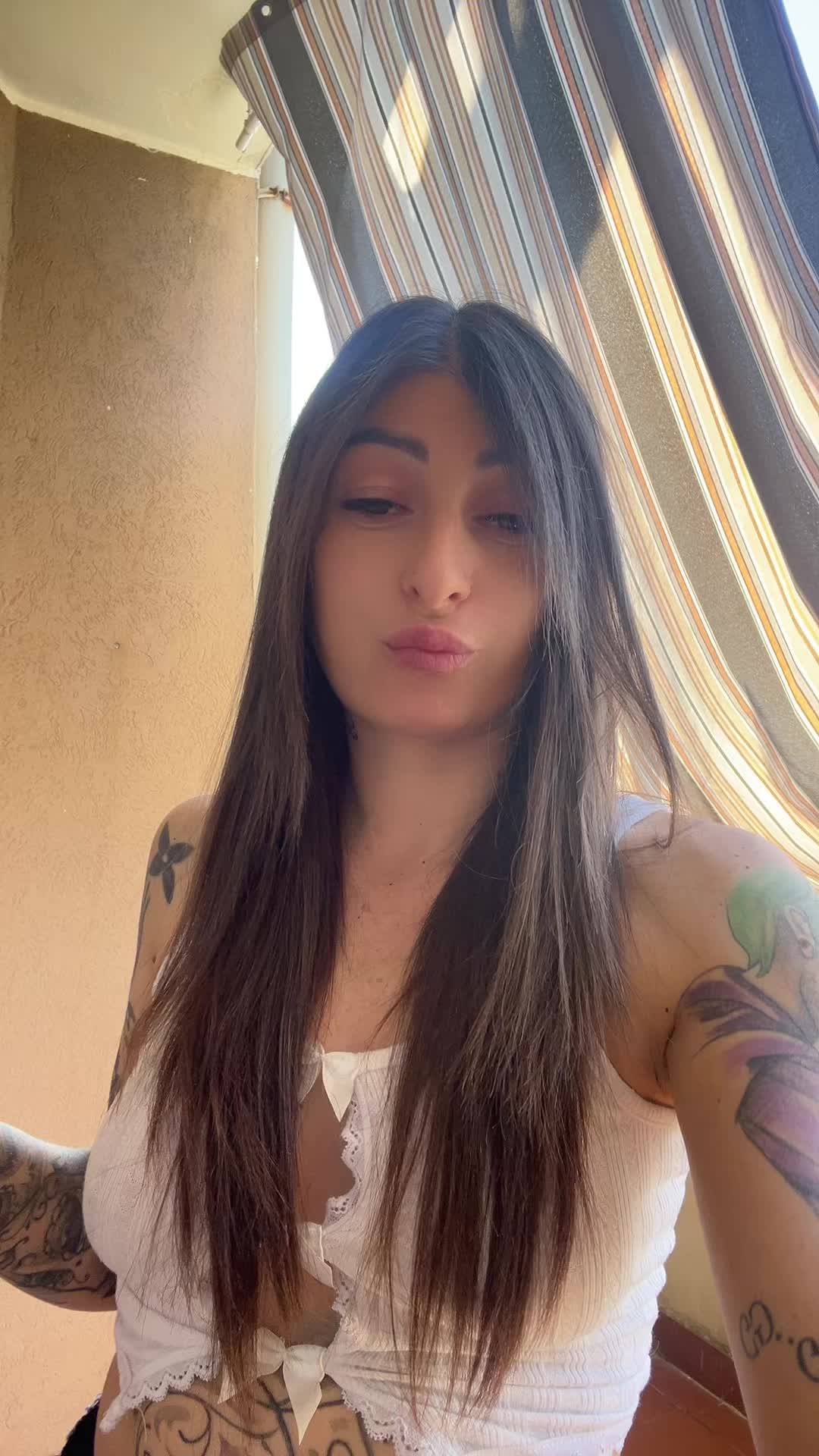 @sabrina