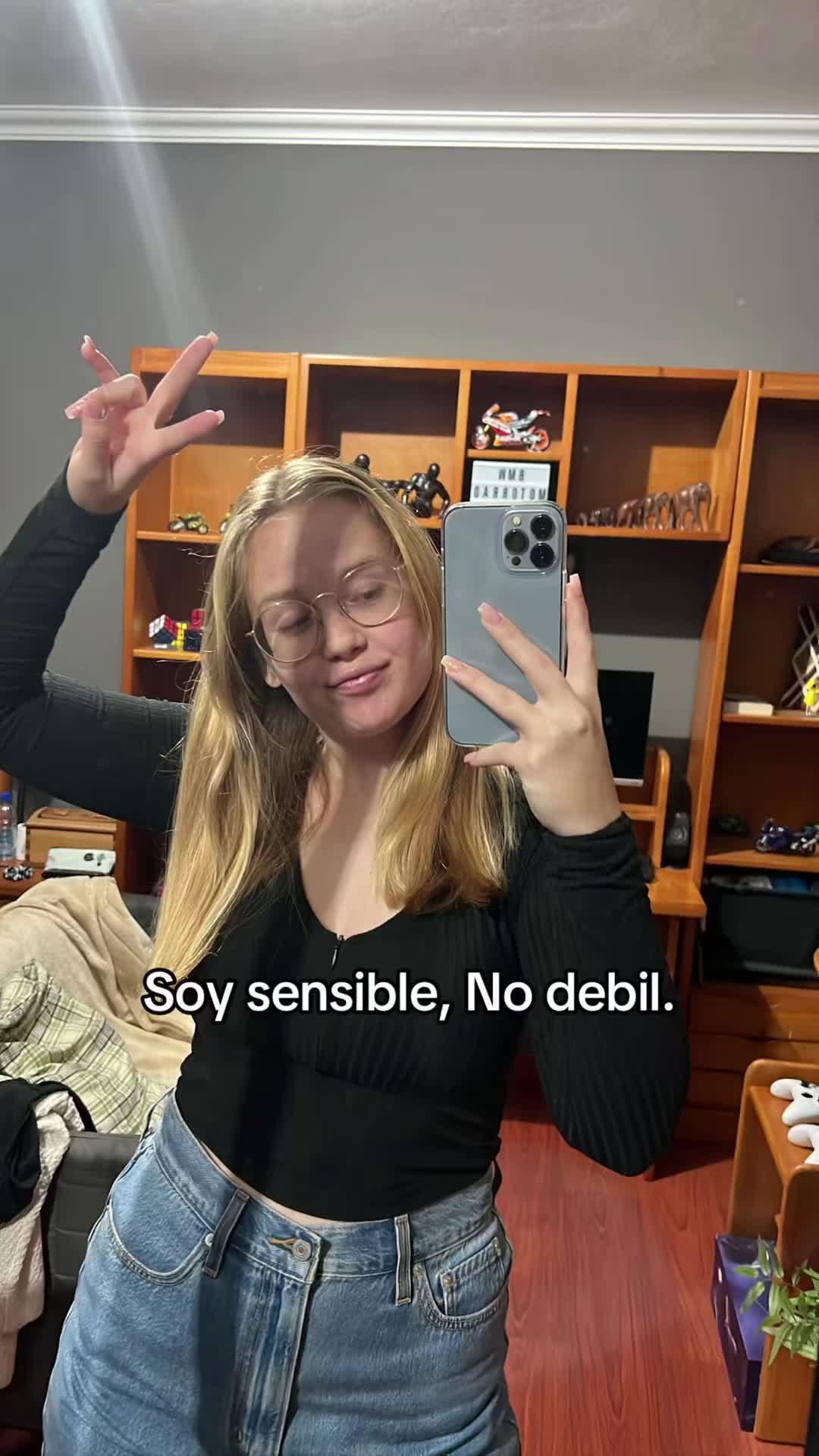 @Eva 🖤