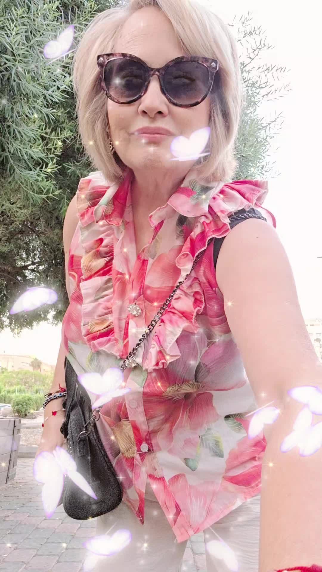 @Victoria