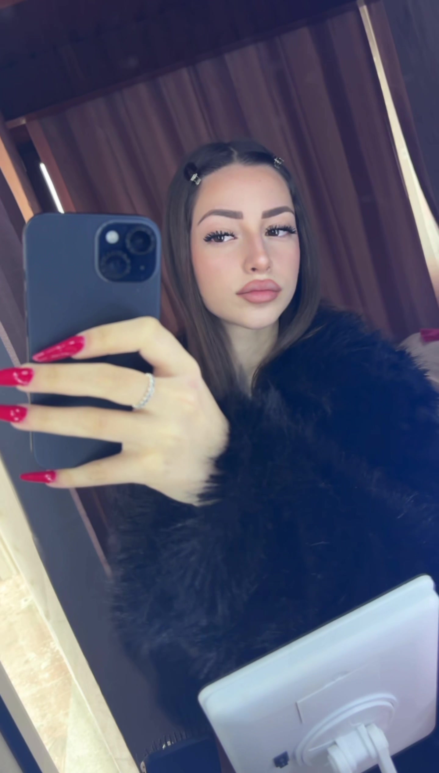 @𝑬𝑳𝑰𝑺𝑨