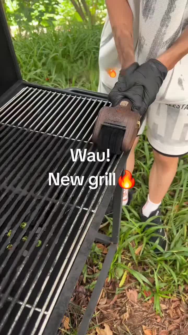 @Grill.Brush