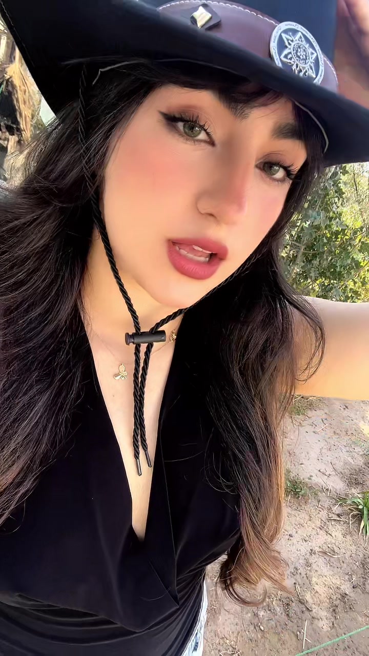 @Anita Taleghan