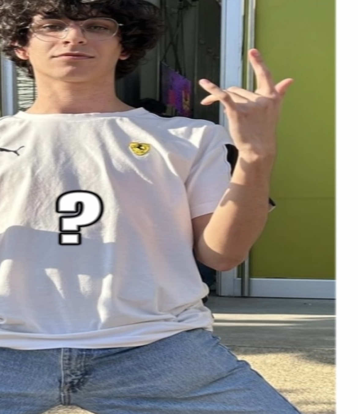 @uulises