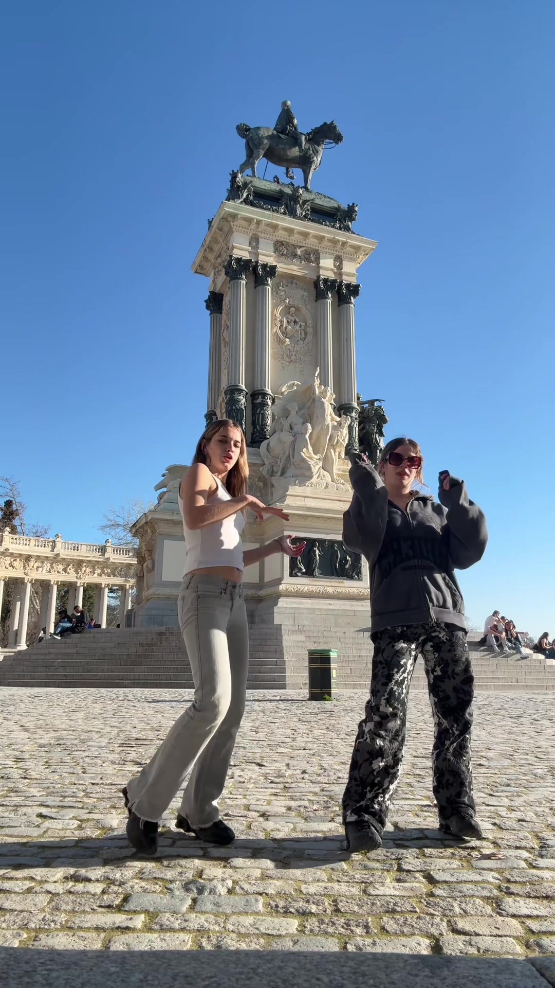 @Lokitasaltarina🔊🕺