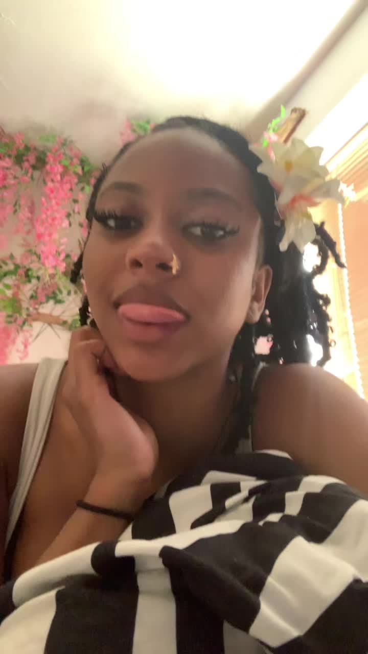 @myah.ren