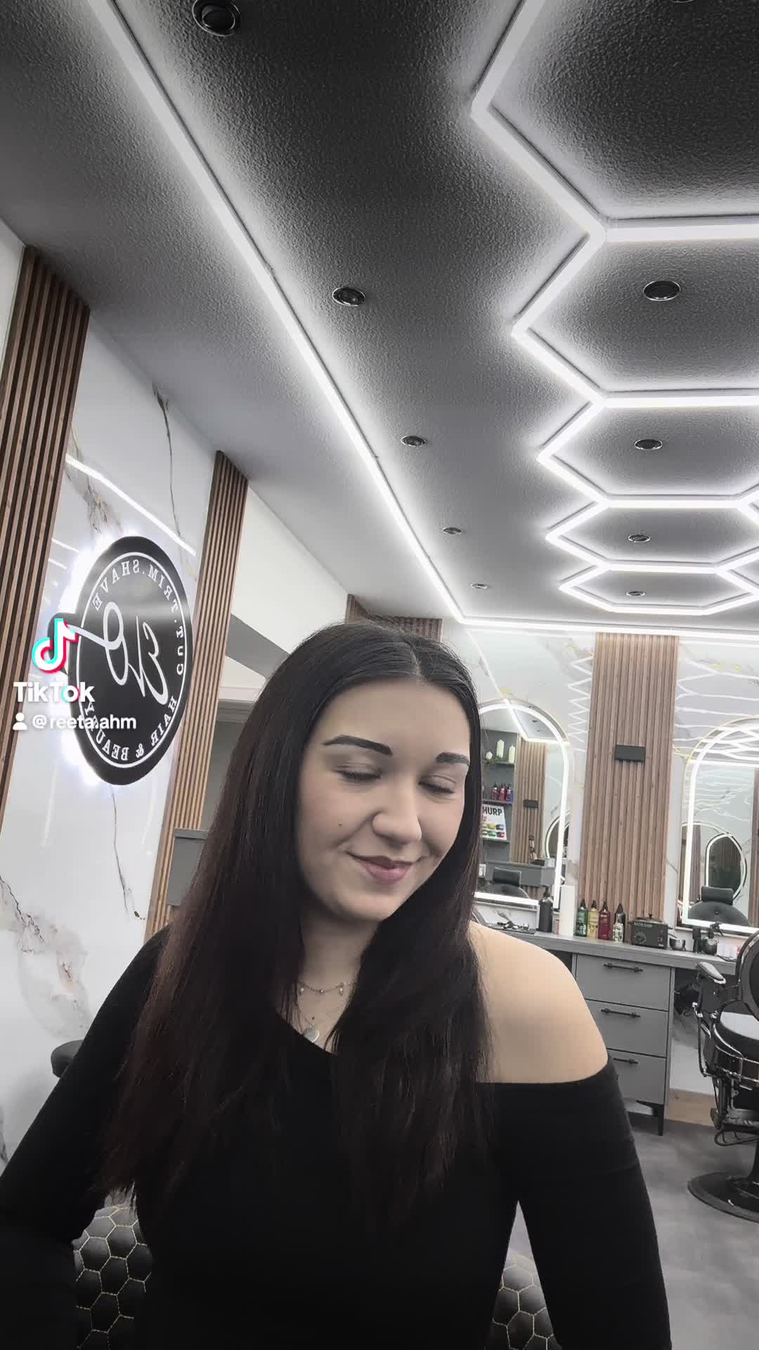 @🖤
