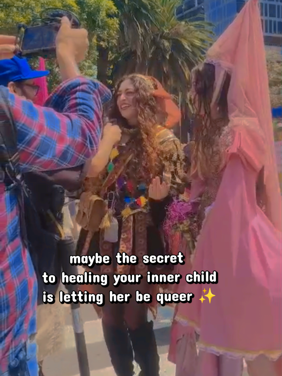 @Lady