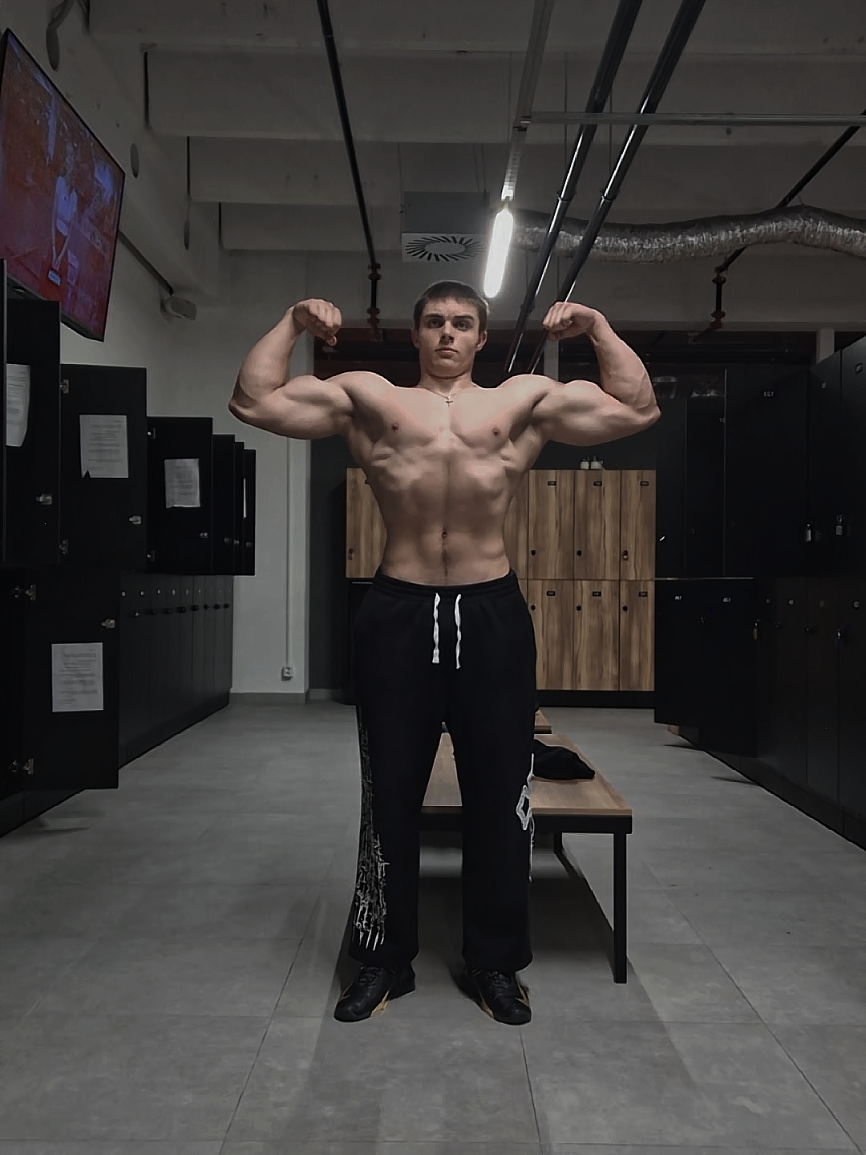 @💪🏻👨🏻&zwj;🦲Bald_Ape✞🇨🇿