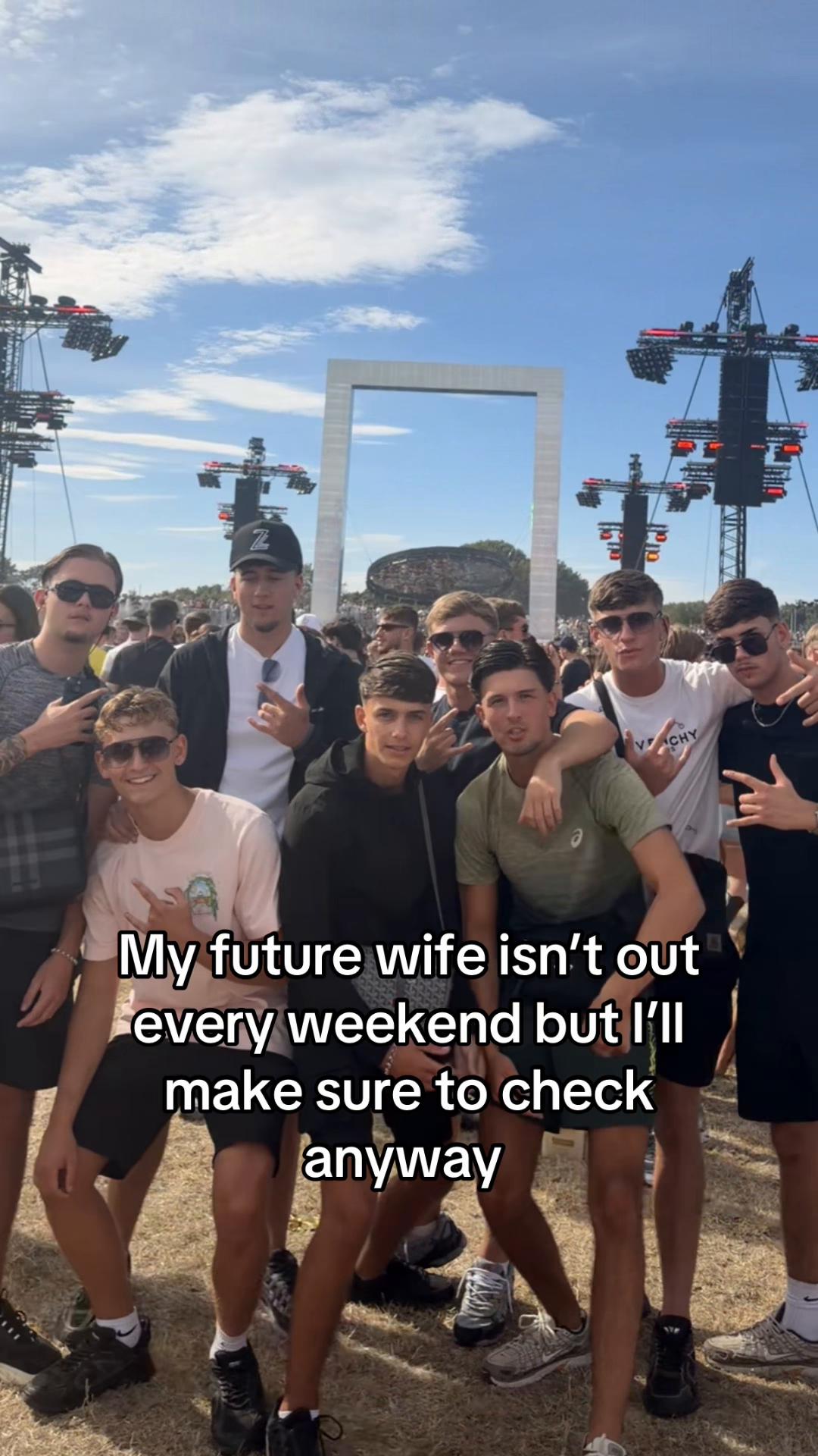 @dannymil_