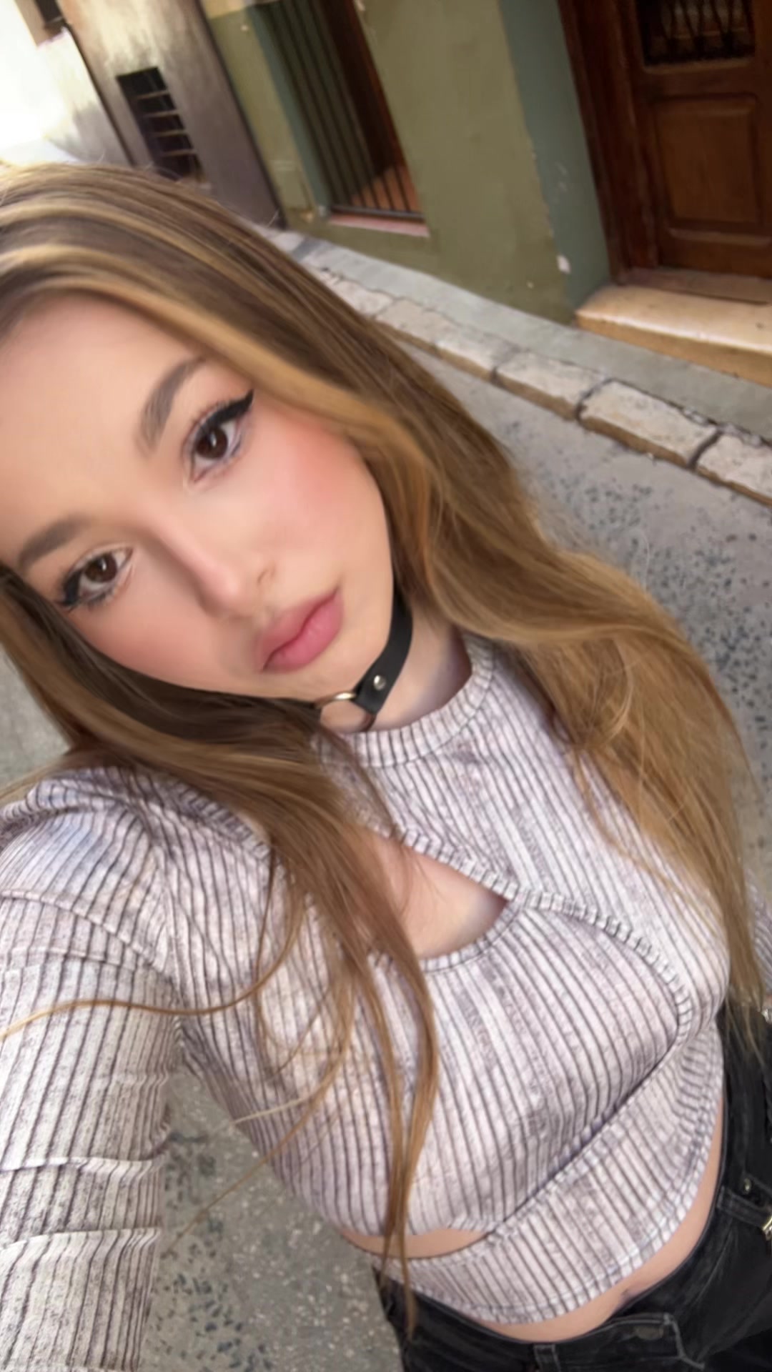 @Larya
