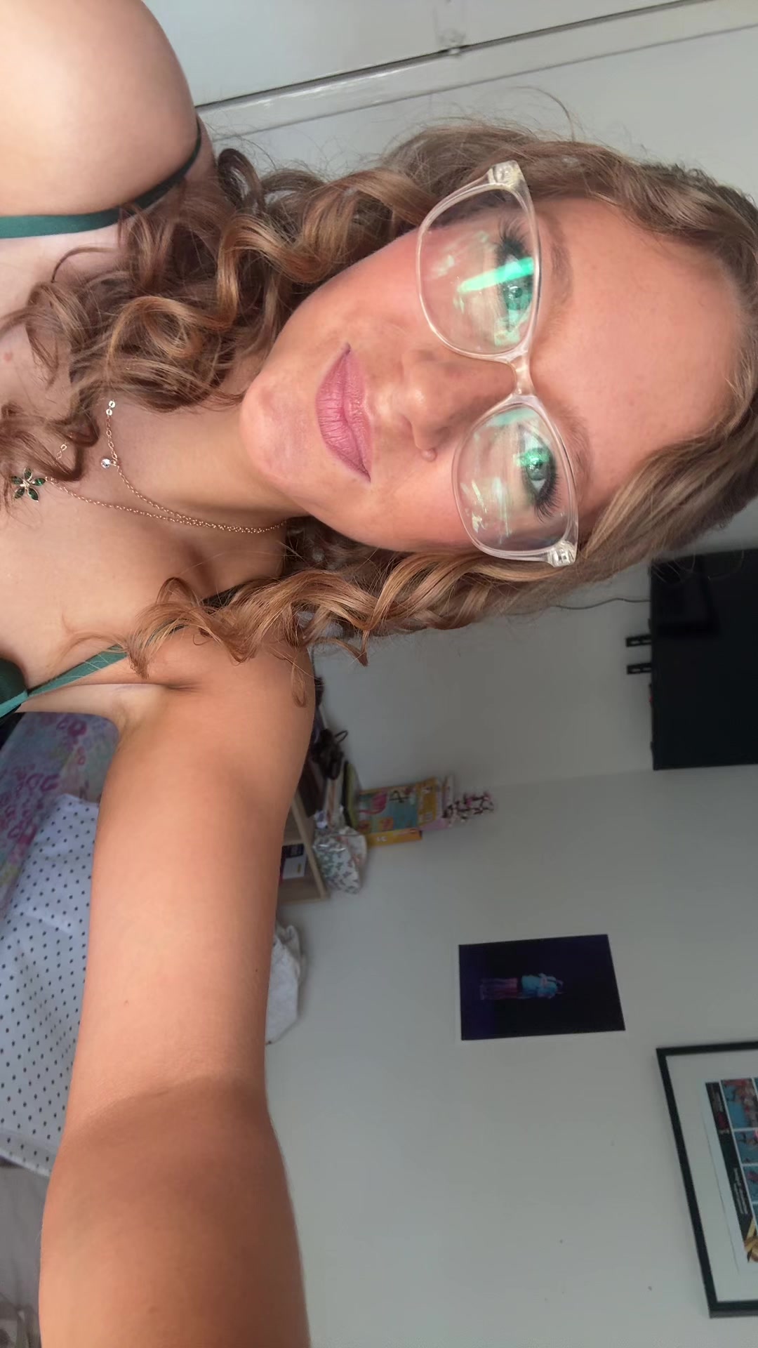 @holly🧸🤍