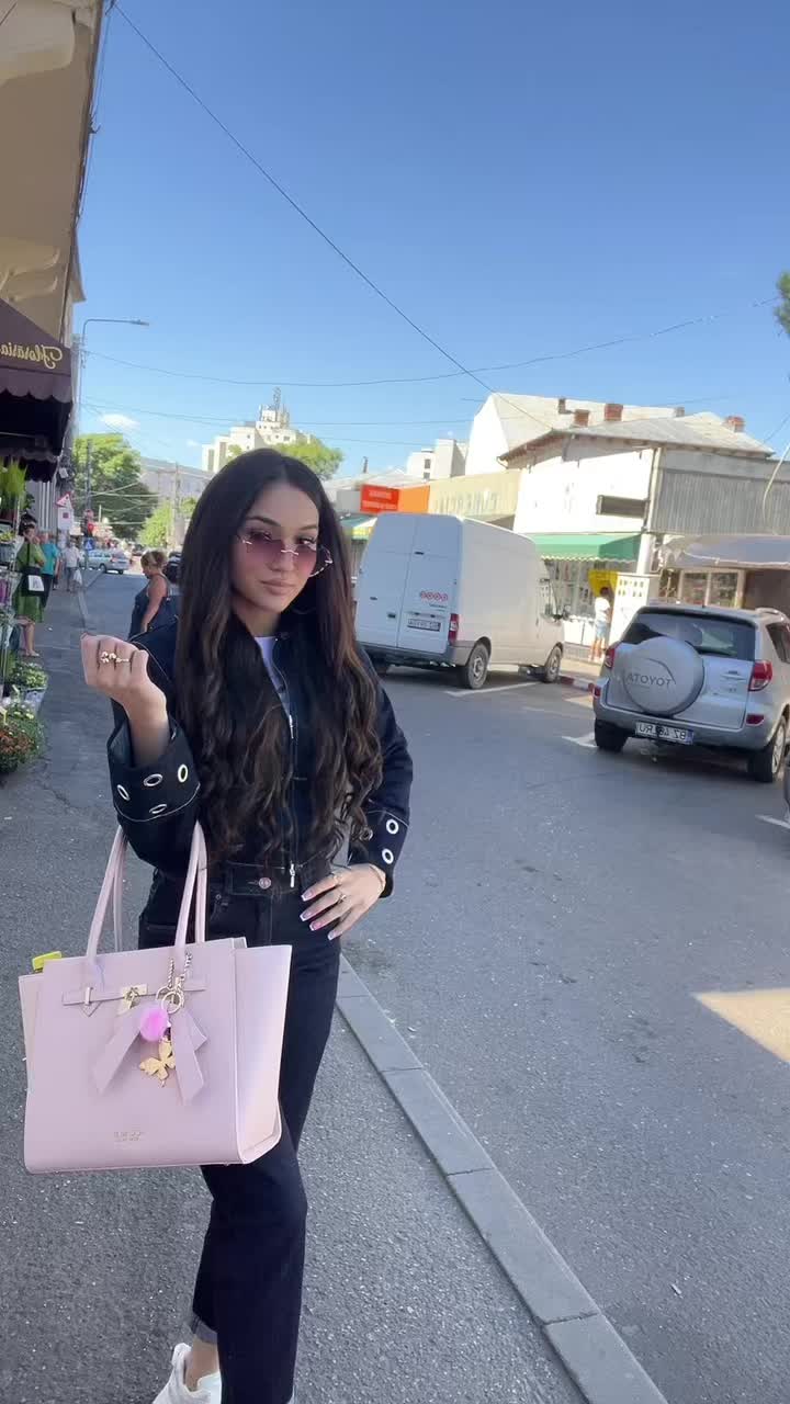@𝓐𝓷𝓭𝓻𝓪 𝓖𝓮𝓸𝓻𝓰𝓲𝓪𝓷𝓪