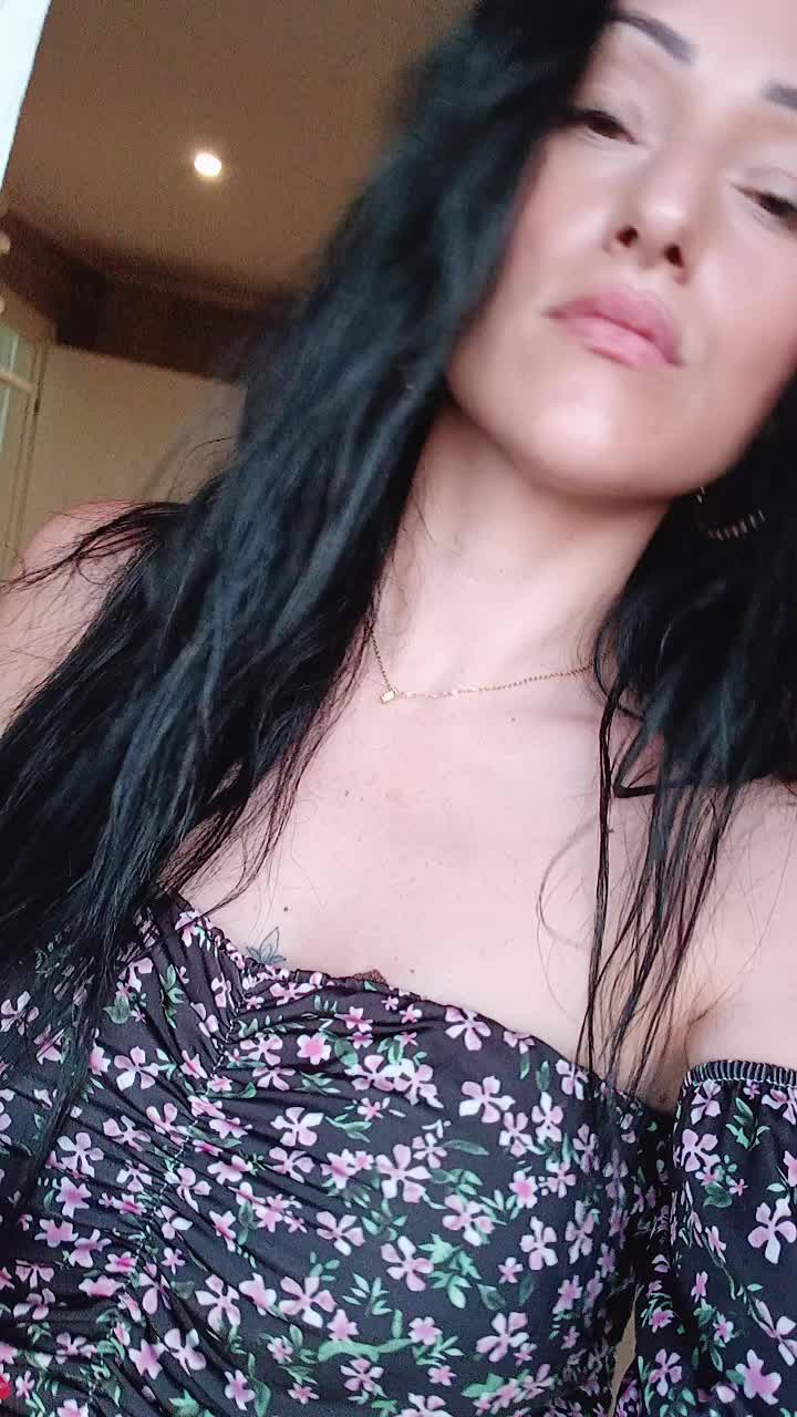 @Lucia Fontana