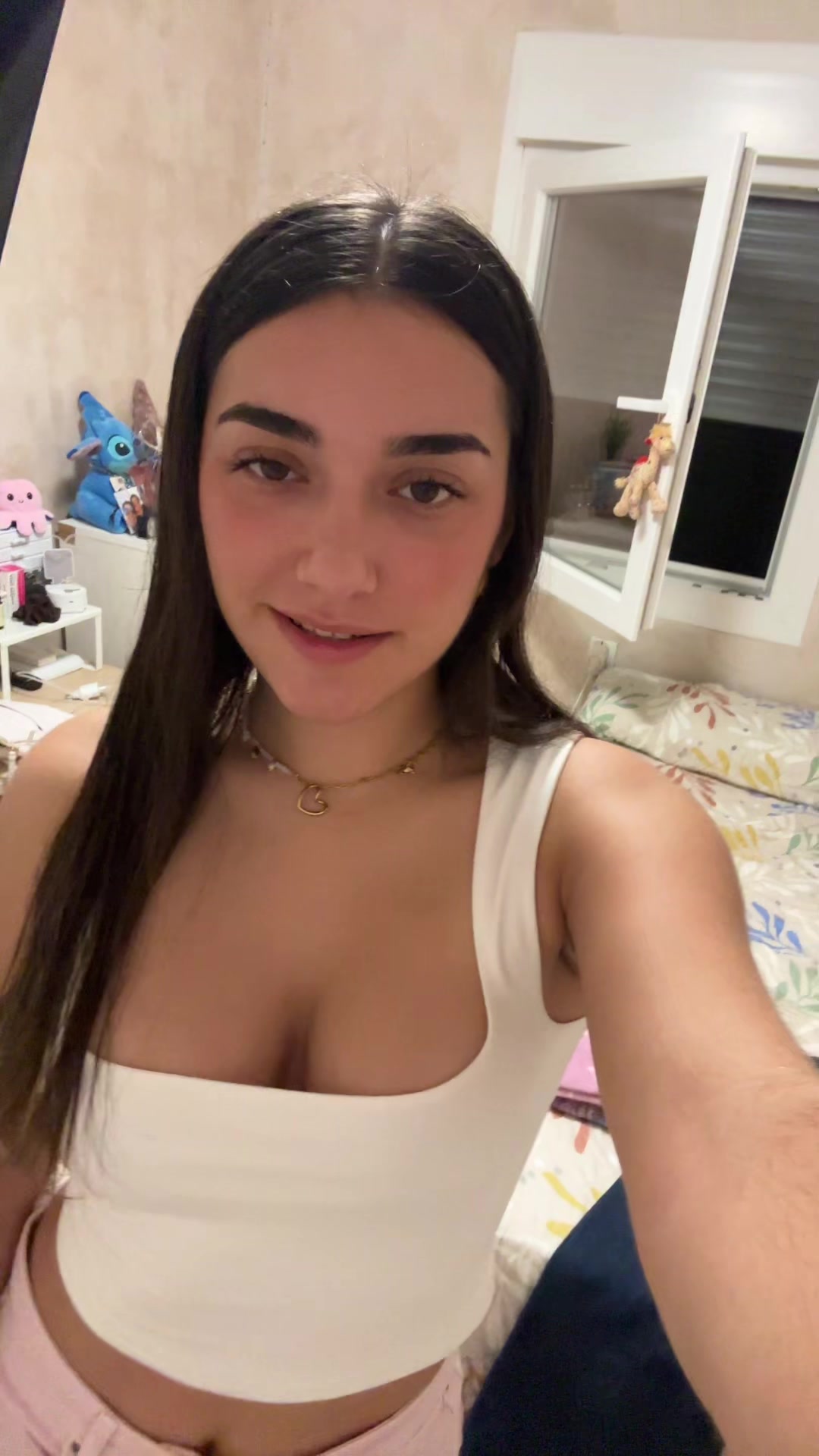 @Elena Otero