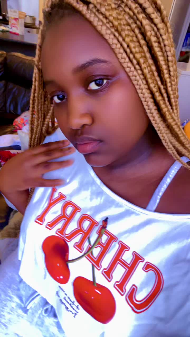 @Mkoma vake ๐๐๐ซถ๐๐ฅน