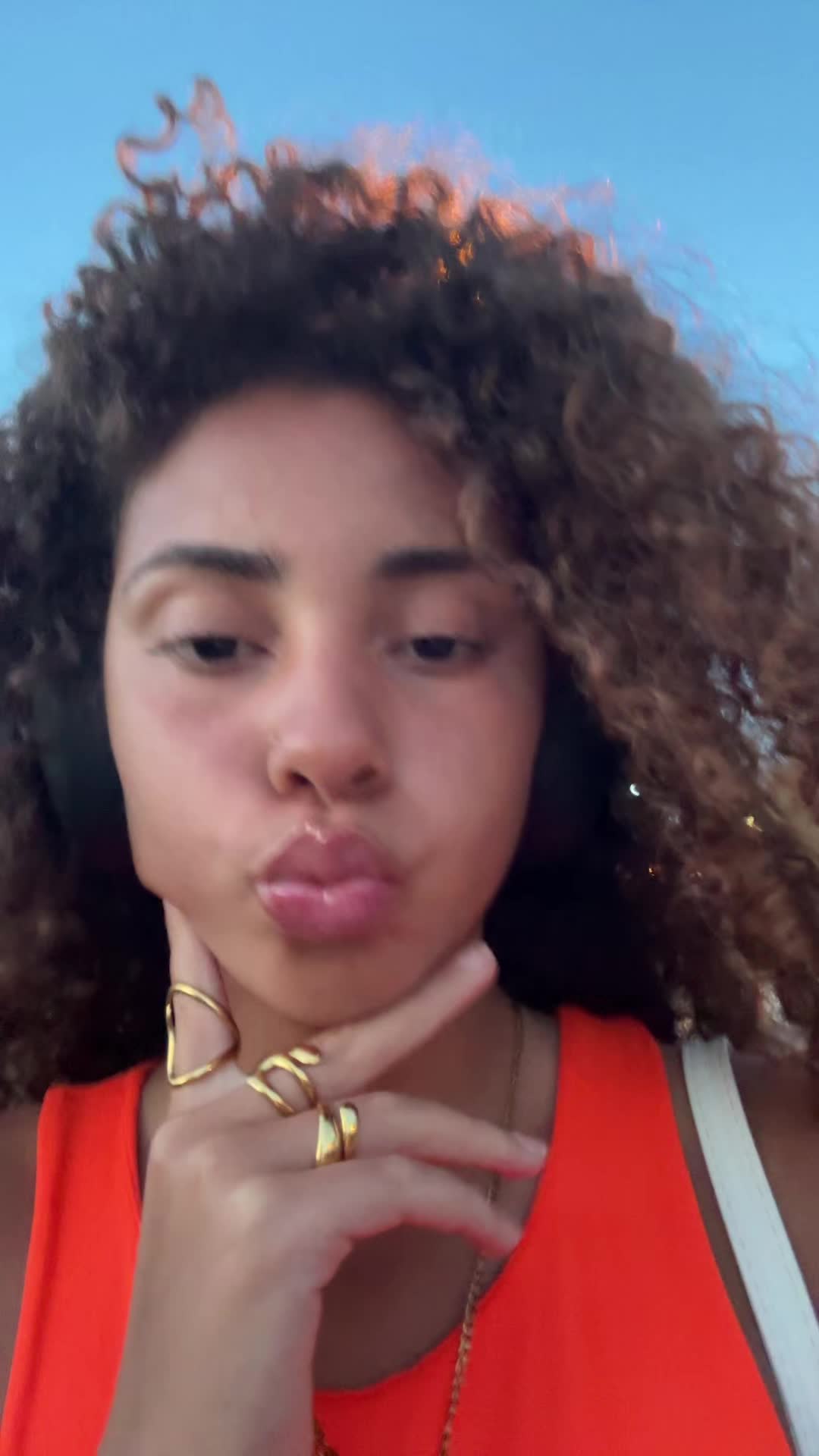 @gabriela