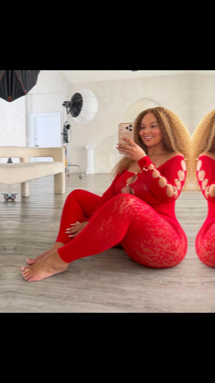 @Pamela Alexandra