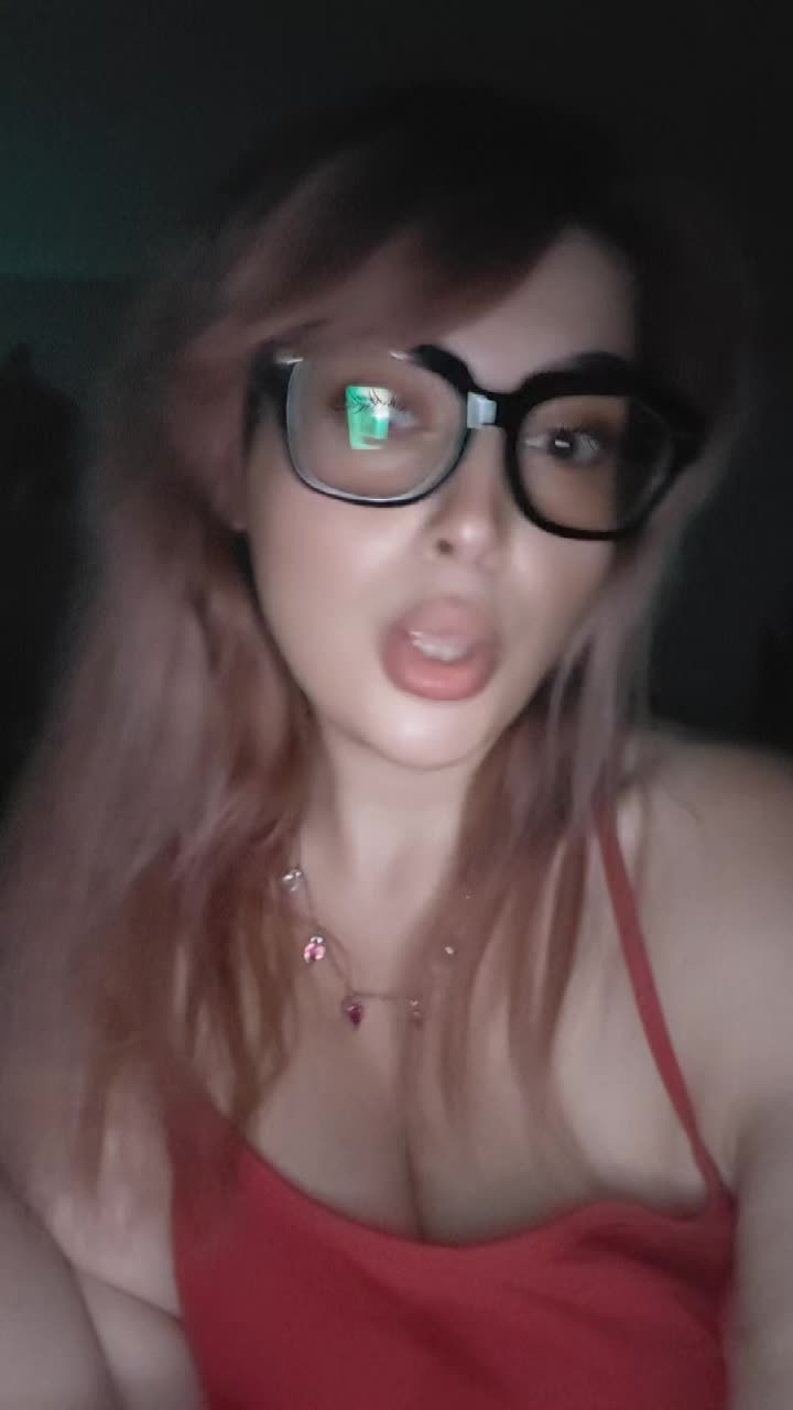 @Vanessa 🤍💜🦋