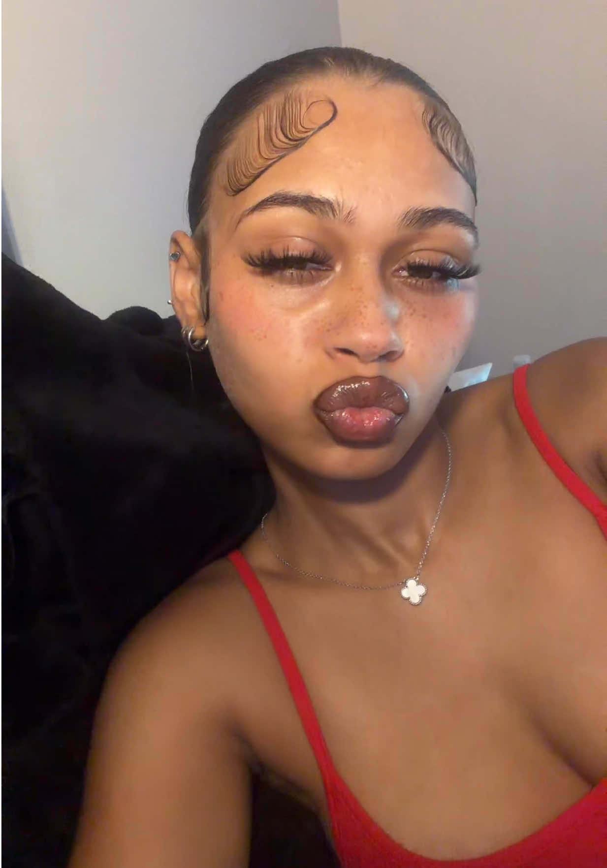 @Azariaaaa