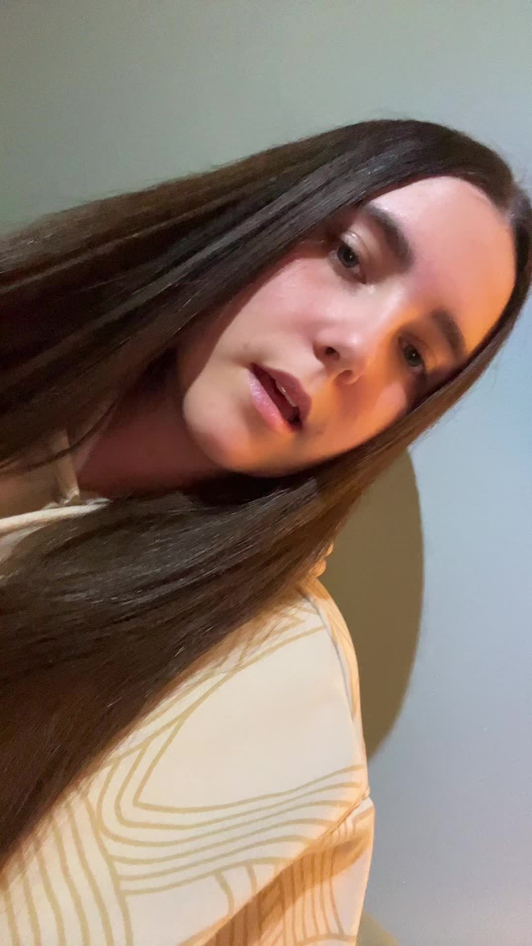 @ᗴᗰᗰᗩ🐬