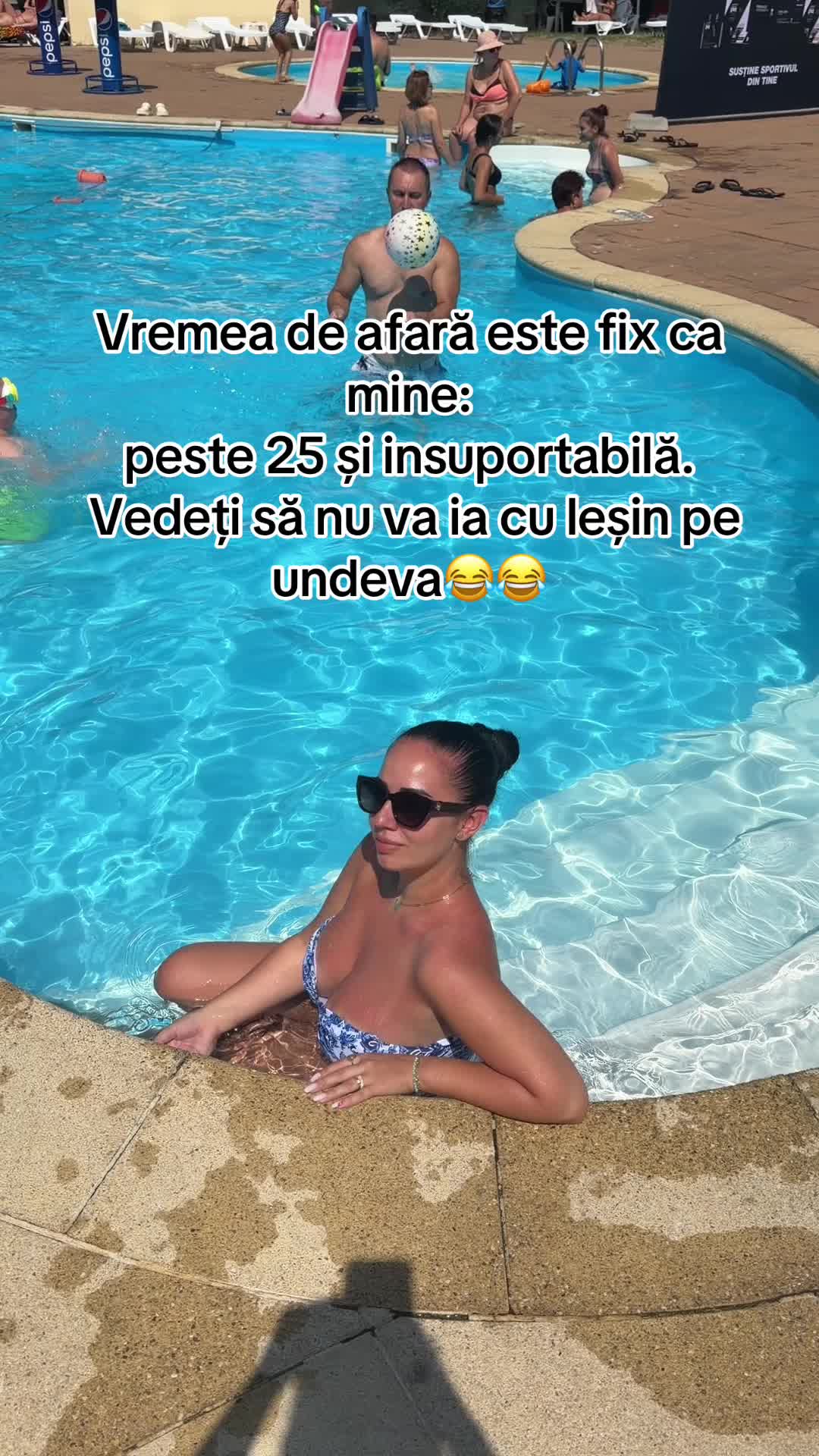 @Roxanaaa
