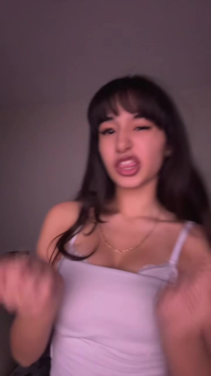 @nessa🦇