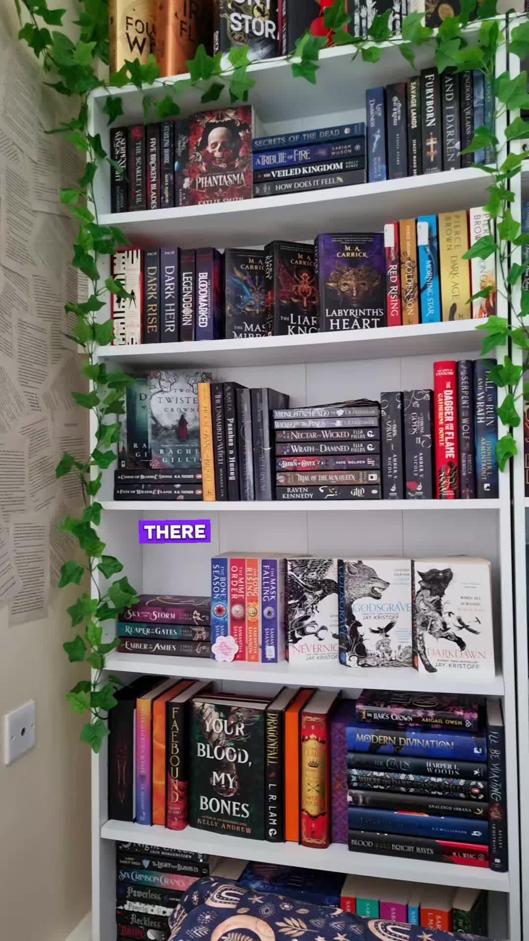 @Halesbookcorner