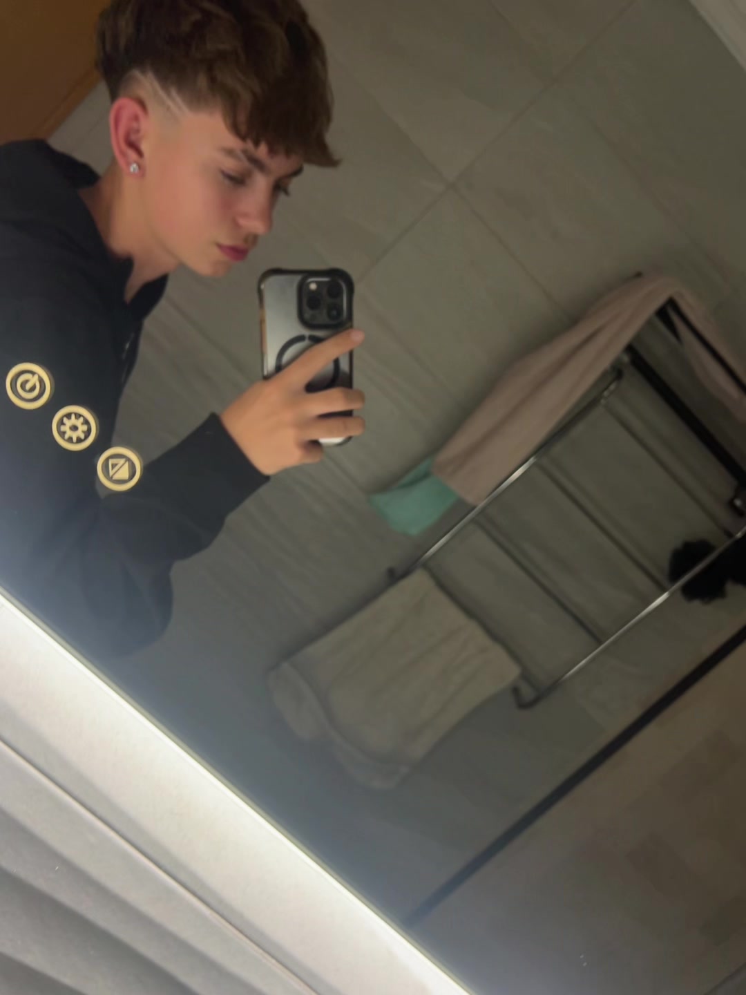 @𝖐𝖊𝖓𝖟𝖔