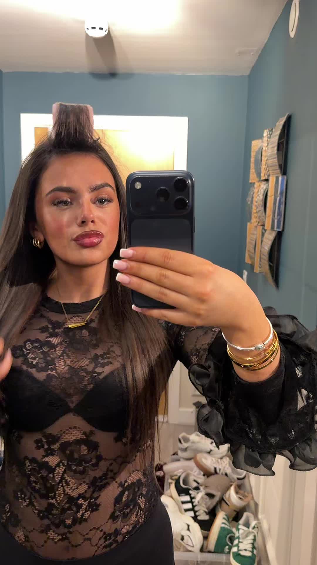 @TiaNicoleXoo