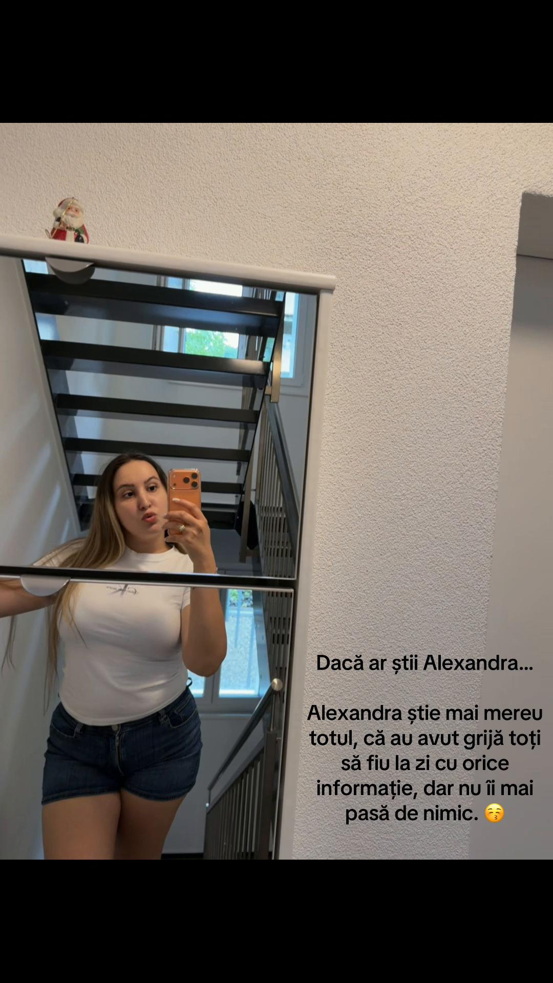 @A L E X A N D R A 🍯