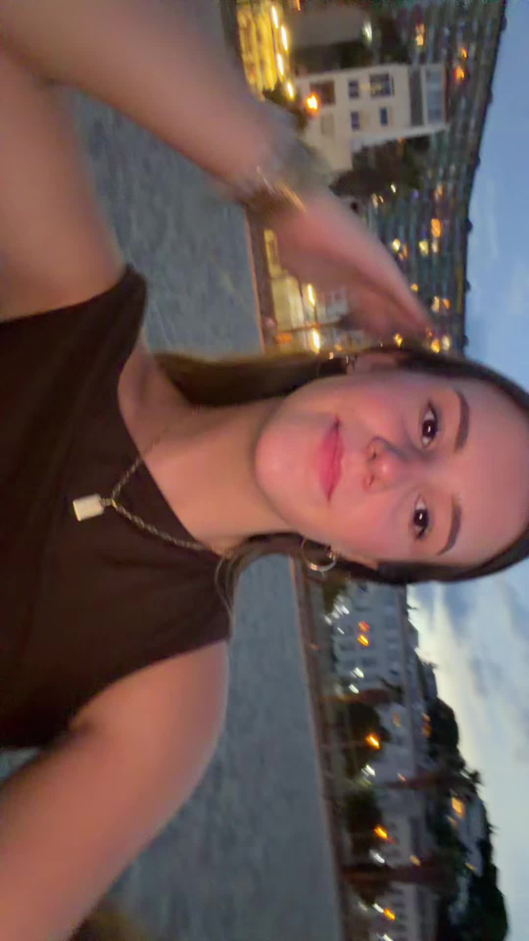 @clara