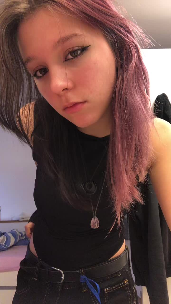 @_their.crystal.witch