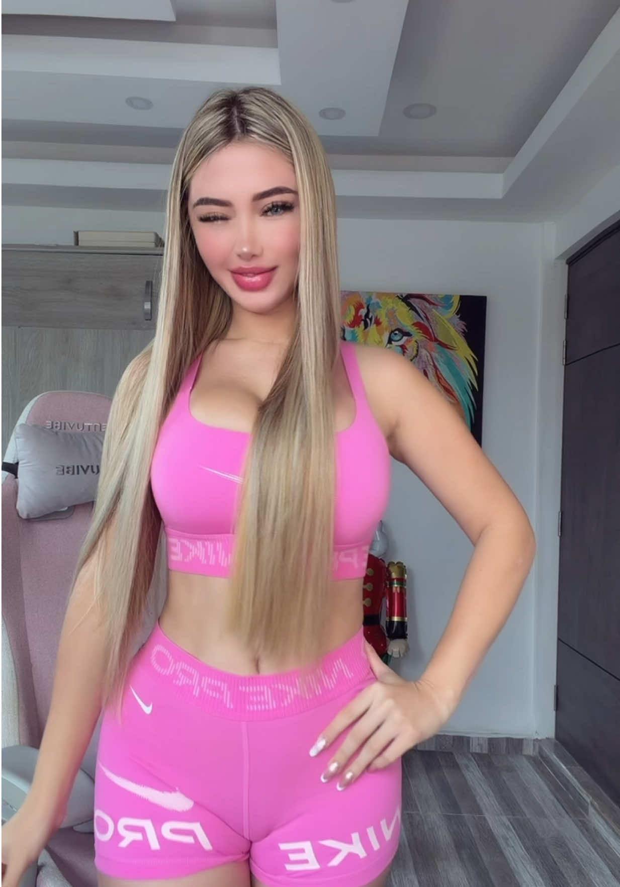 @ᗷᗝᗰᗷÓᑎ 🪽🍭