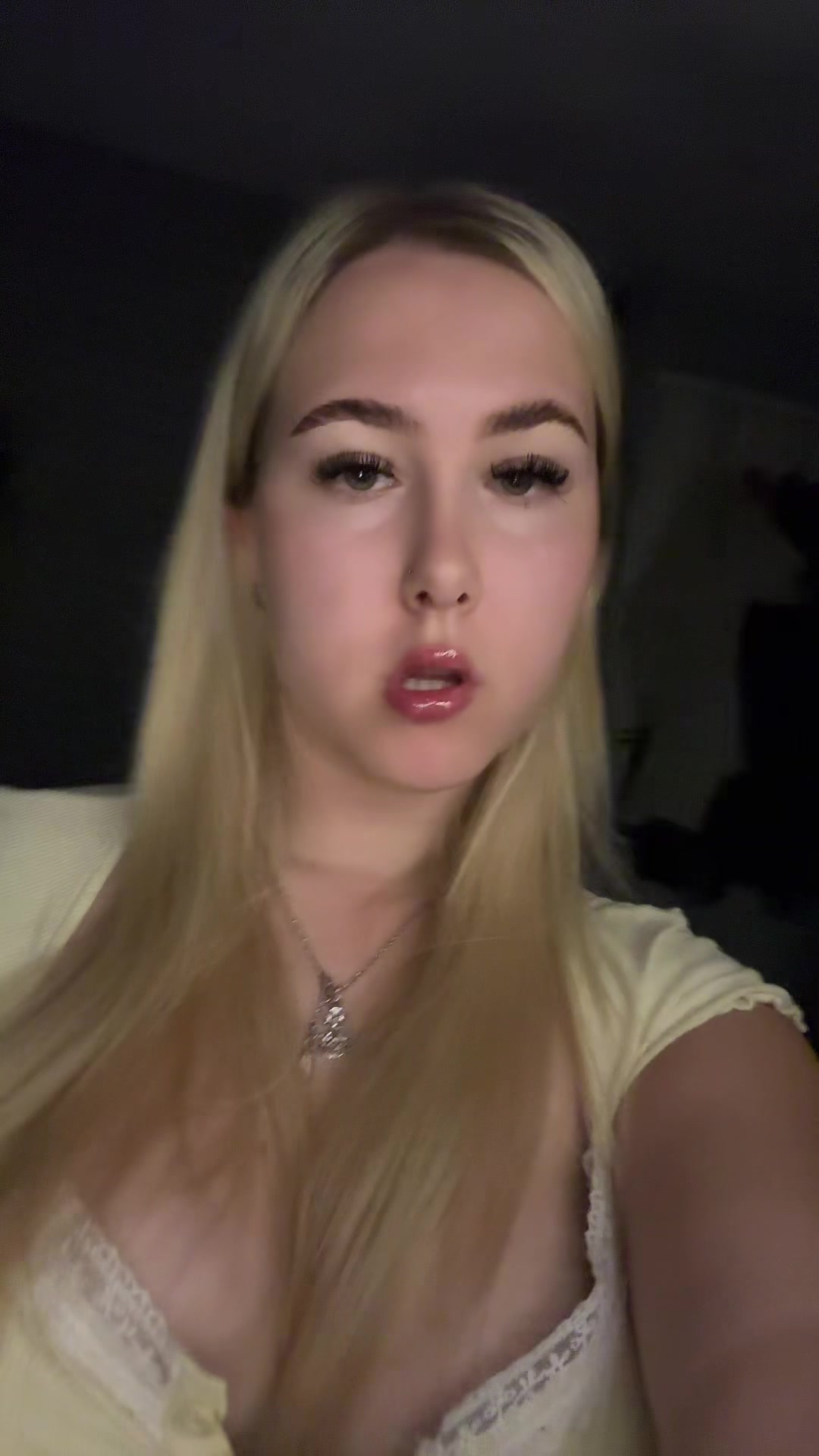 @isobel