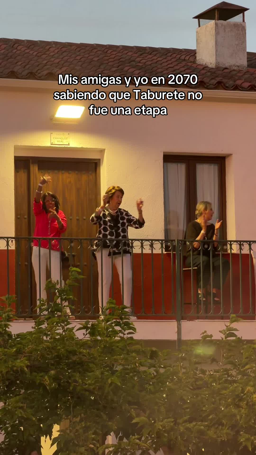 @Taburete