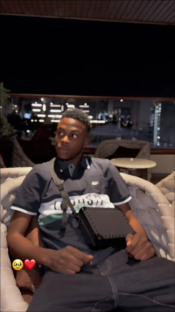 @𝑴𝒓 𝒑𝒐𝒑𝒖𝒍𝒂𝒊𝒓𝒆 🇨🇩📌