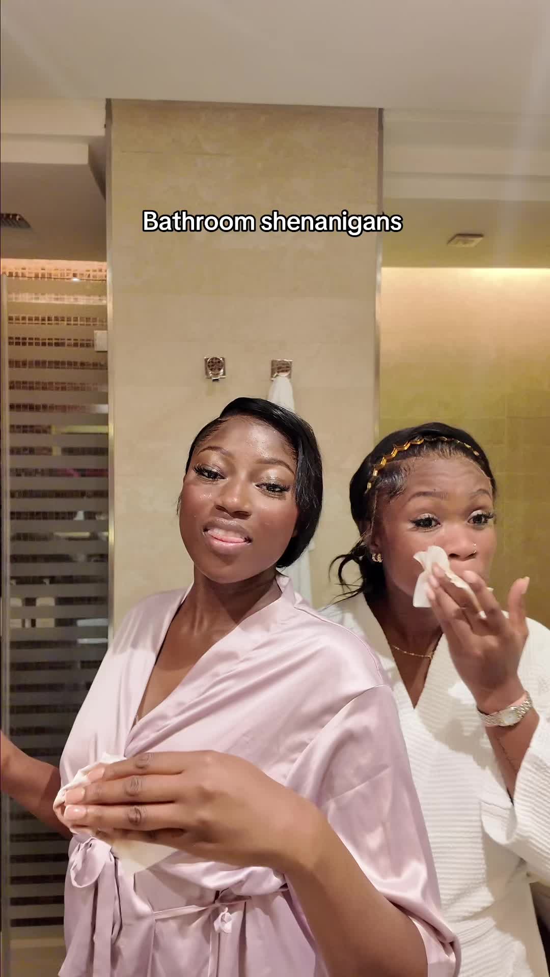 @BlackBerryBabes