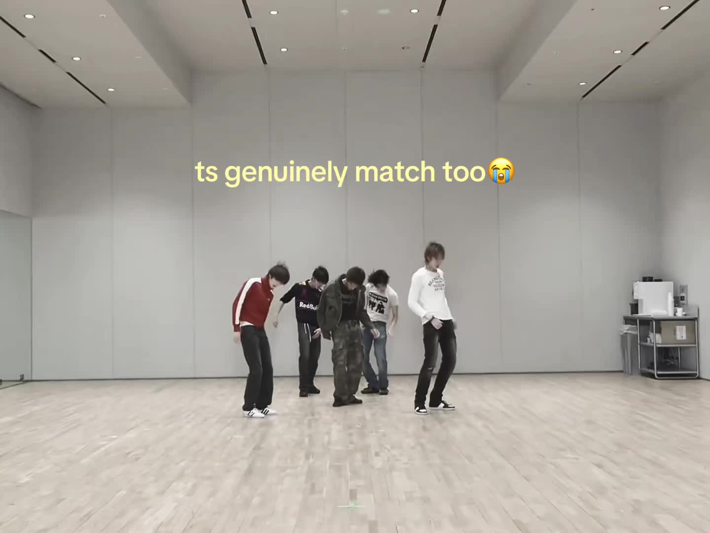 @✦